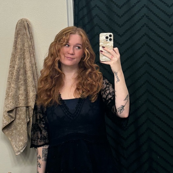 Meet your Posher, Lily - Picture 6 of 14